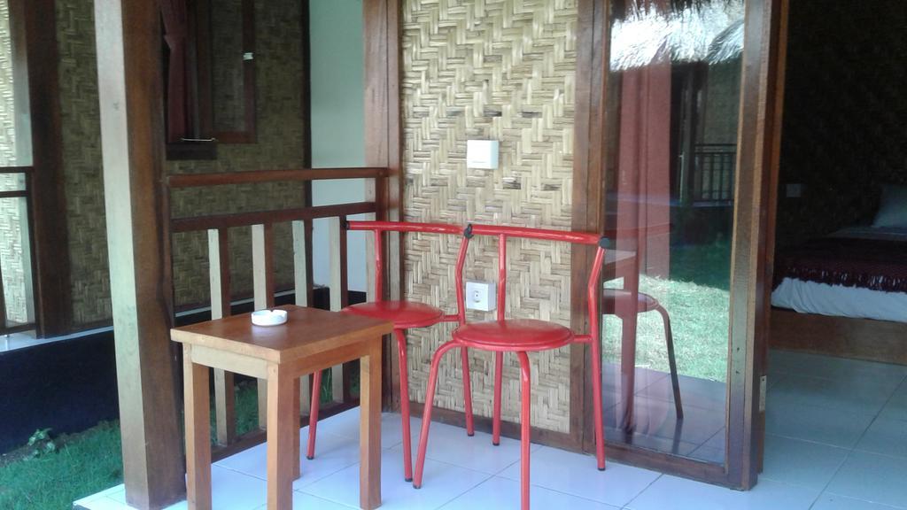 Airas' Garden Homestay Eco Bungalows Kuta  Exterior foto