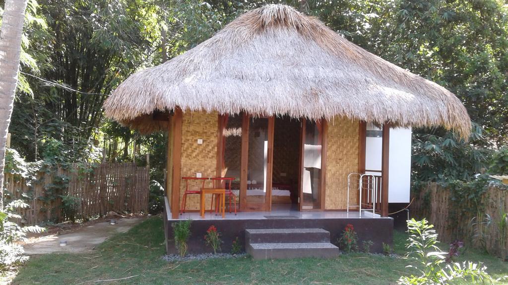 Airas' Garden Homestay Eco Bungalows Kuta  Exterior foto